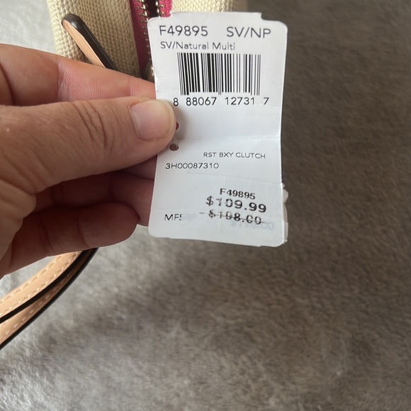 NWT Coach boxy clutch, natural with pink interior - Picture 5 of 7